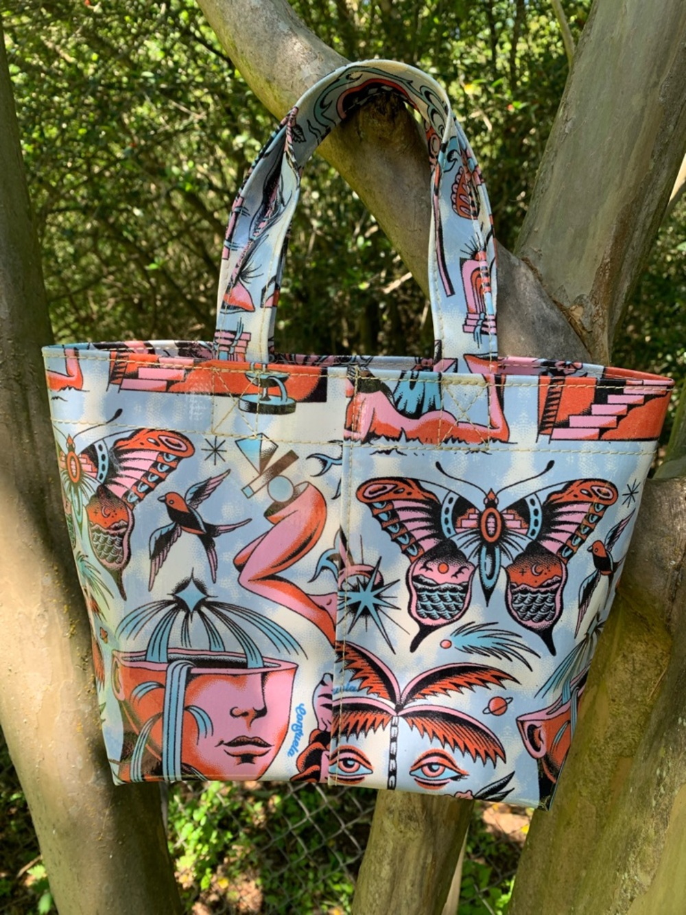 NWOT Consuela Vico Dreamy Grab N Go 
Mini Tote Bag - Picture 3 of 16
